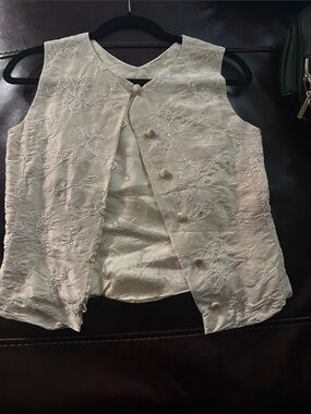 Ann Taylor Cream Embroidered Sleeveless Vest